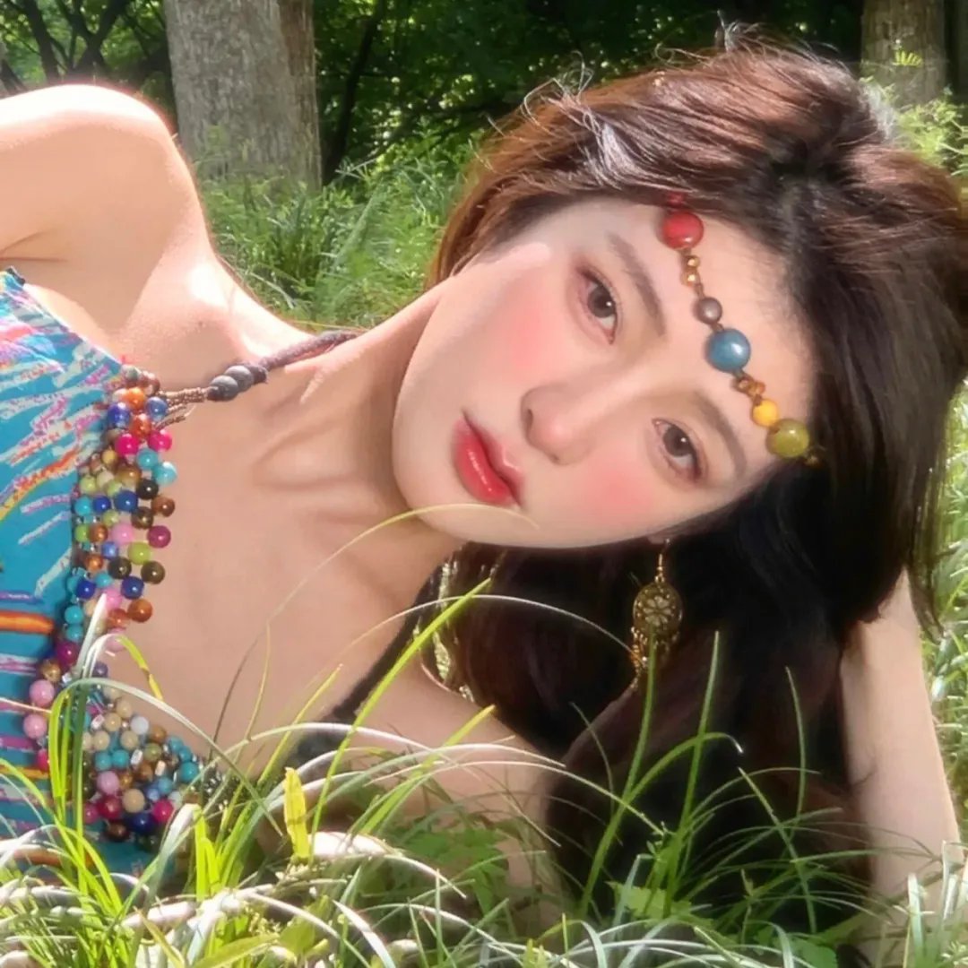 红色背篓海报