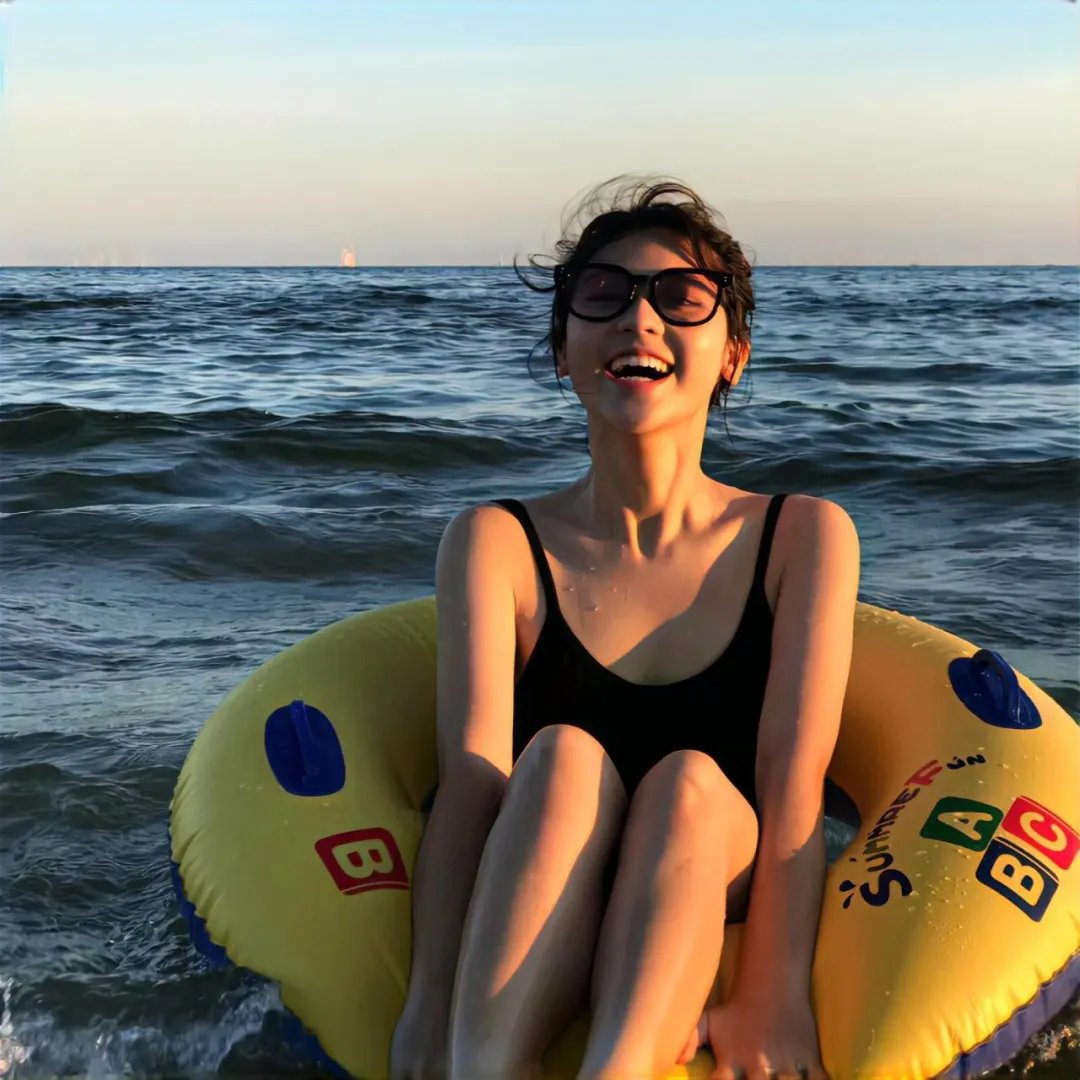 纯真小镇的夫人海报
